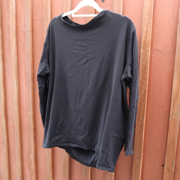Lululemon Faded Black Long Sleeve Workout Yoga Shirt Top size Large Women - Picture 12 of 15